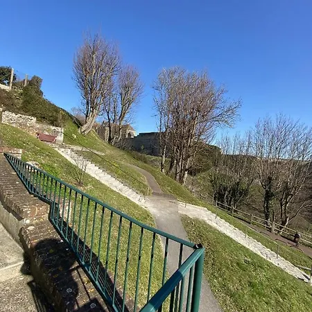 Le Petit Chateau شقة دْييب